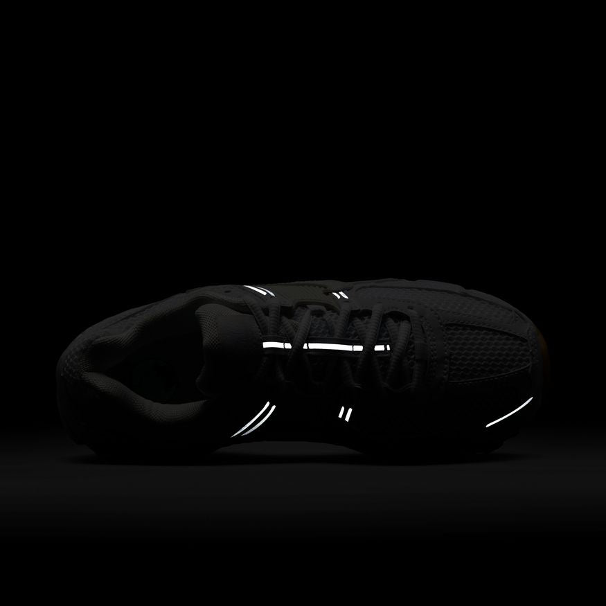 W Nike Zoom Vomero 5 FJ2028-104